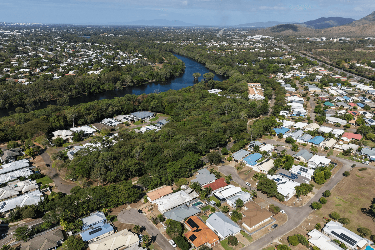 Discover this warm and welcoming home in Douglas Queensland — Home image 15