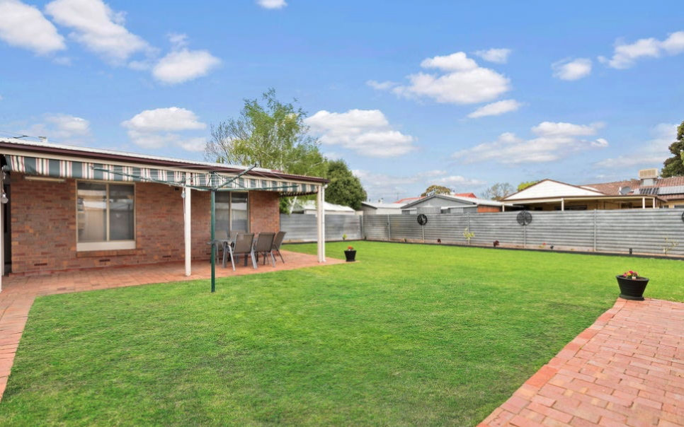 The ideal balance of self-reliance and Support - Your New Home Awaits — Home image 4