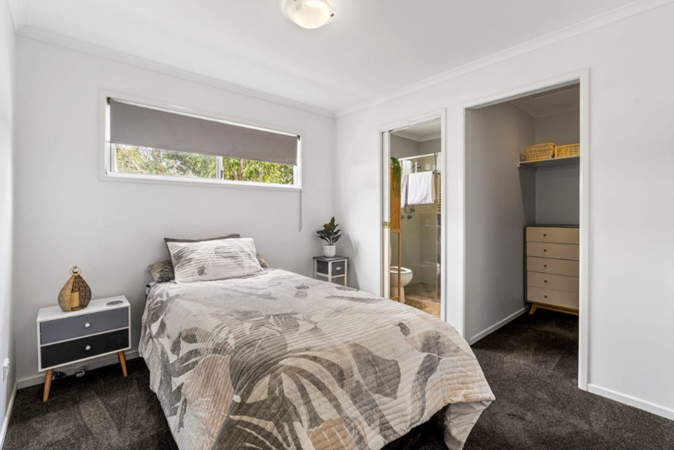 For Sole Occupancy- Fully furnished- Close to ameneties — Home image 2