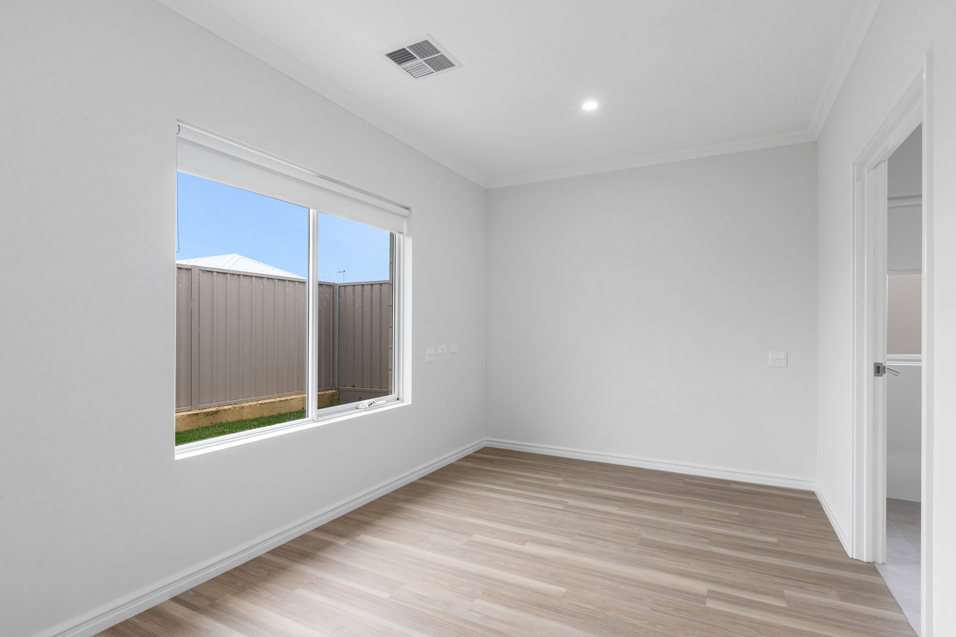 Discover Accessible Luxury: Karnup's Premier SDA Home — Home image 12