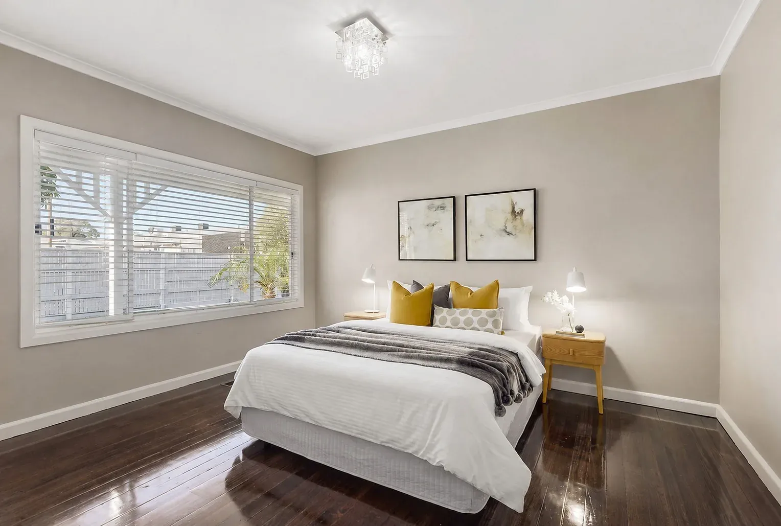 Spacious & Relaxed SIL in Moorabbin — Home image 5