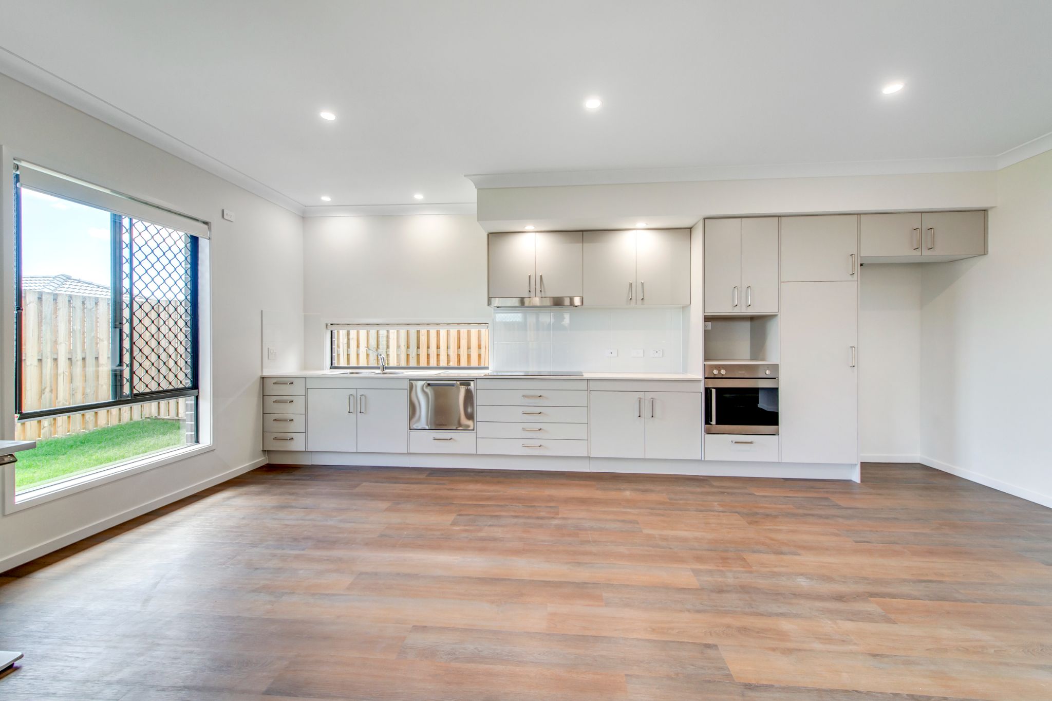 Soe Street, Redbank QLD  Be Close to What Matters: 3-Bedroom HPS — Home image 2