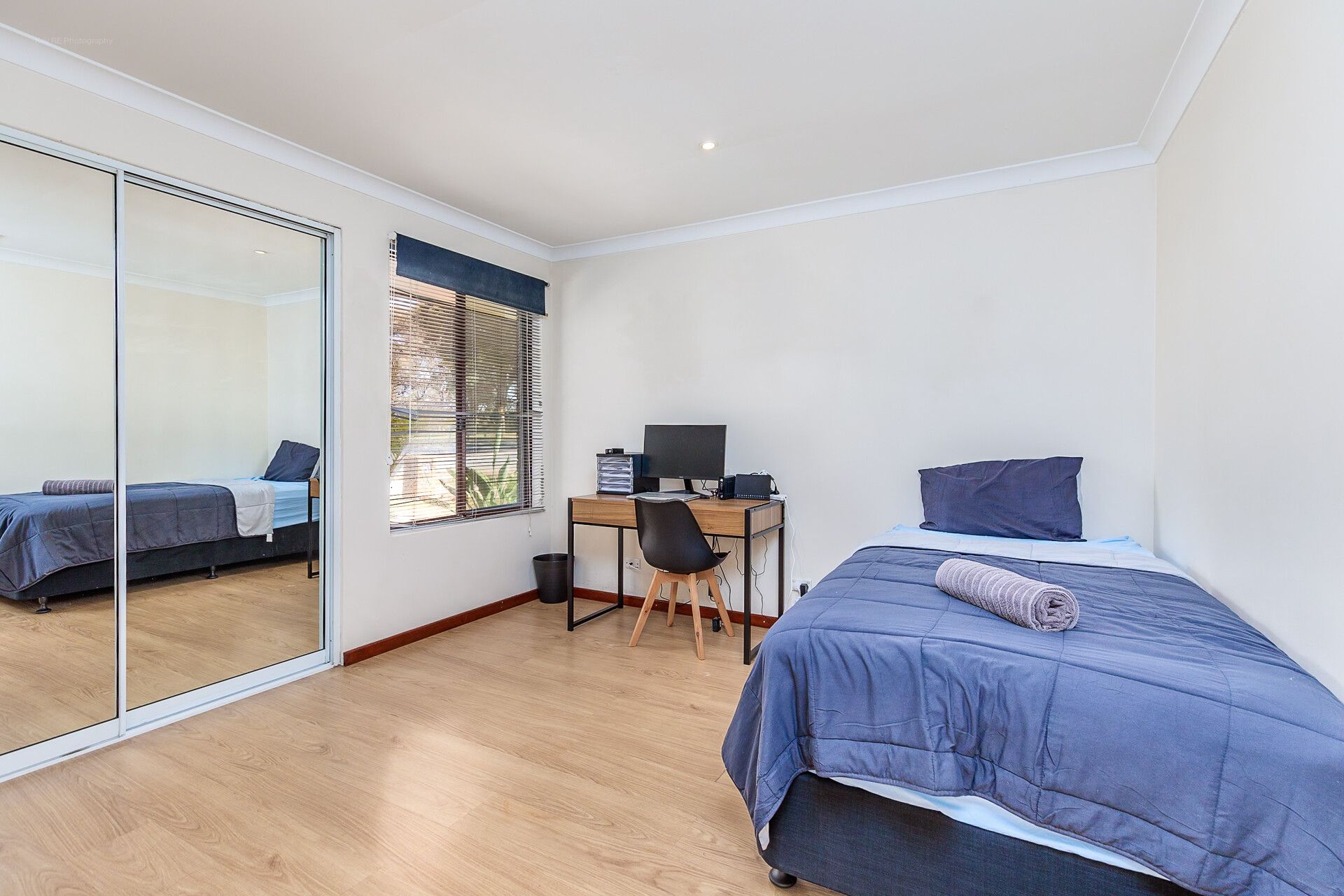 Surrounded by greenery in Beldon — Home image 5