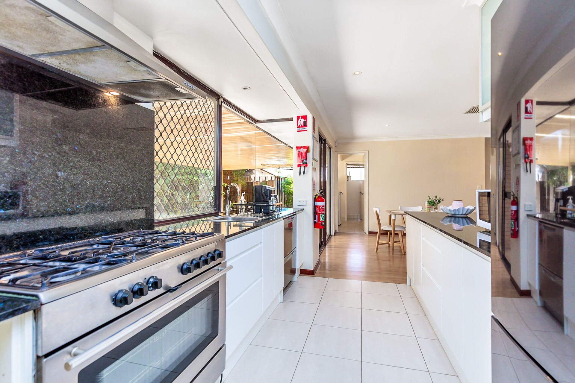 Surrounded by greenery in Beldon — Home image 10