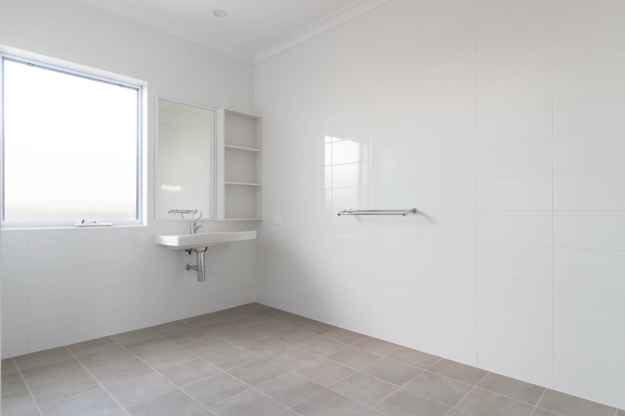 A Coastal Retreat - 2 Bedroom SDA Home in Mindarie — Home image 3