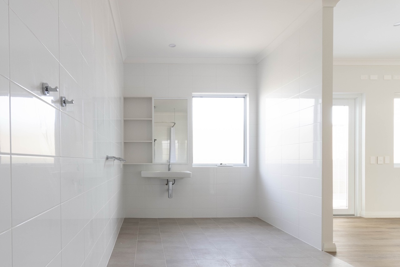 A Coastal Retreat - 2 Bedroom SDA Home in Mindarie — Home image 4
