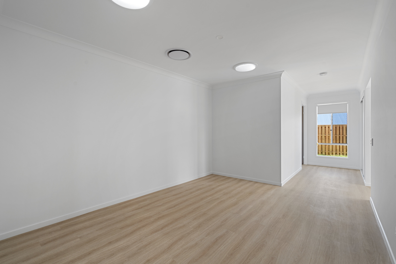 Fernvale, Ipswich Qld - IMPROVED LIVEABILITY HOUSE — Home image 5