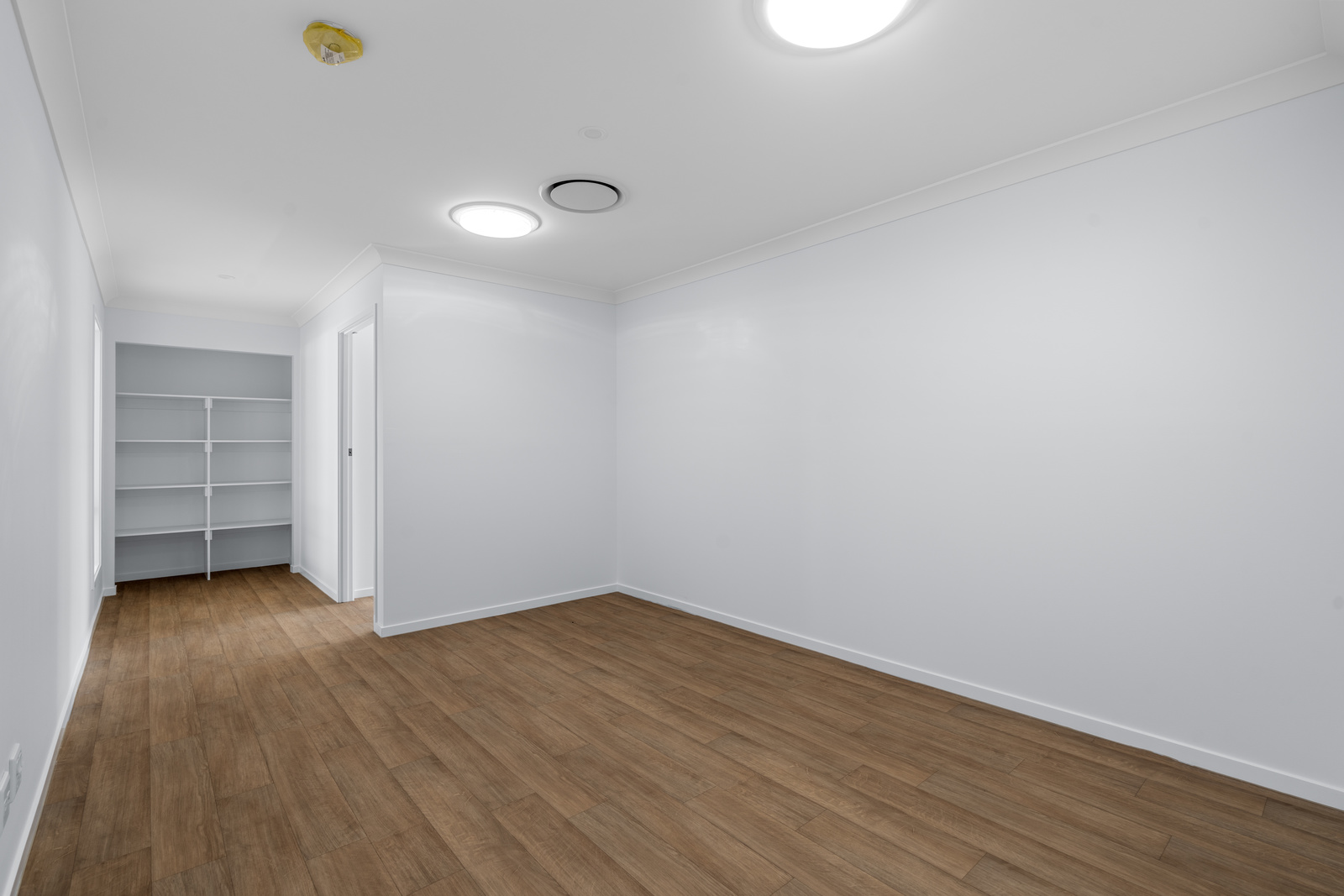 FERNVALE, IPSWICH QLD - IMPROVED LIVEABILITY HOUSE — Home image 5
