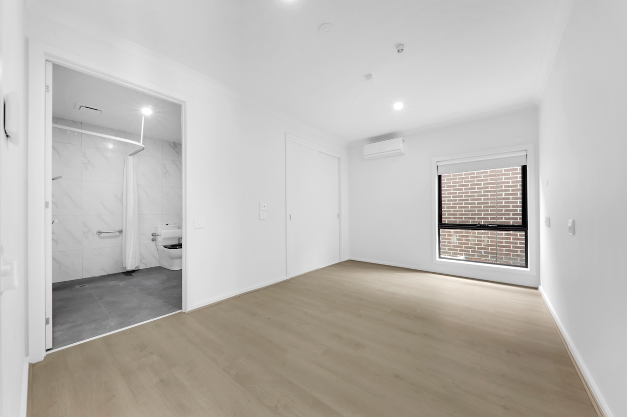 Exceptional HPS Home for Two Residents in Clyde! — Home image 4