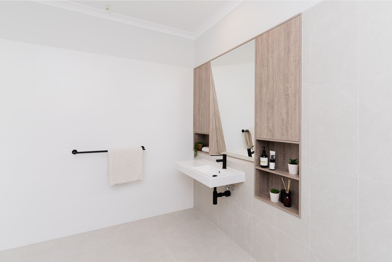Private Bedroom With Ensuite and Verandah In Luxury Shared Home Disability Accommodation — Home image 21