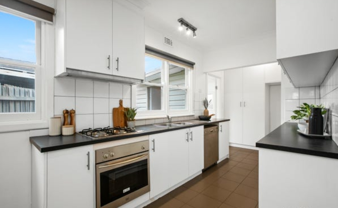 Fully Furnished SIL House to Share — Home image 5