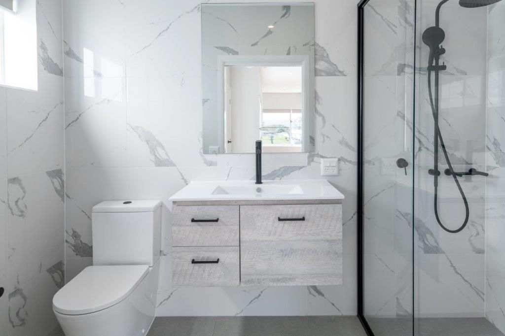 Beautiful two-bedroom, single resident HPS apartment on the Gold Coast - Don't miss out! — Home image 4