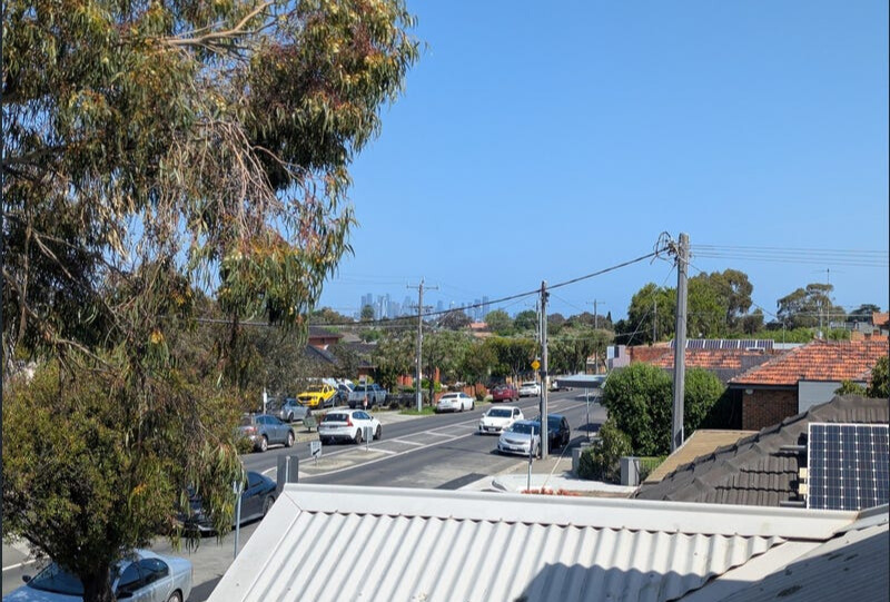 Accessible SIL Accommodation with Three Vacant Rooms in Cumberland Road — Home image 4