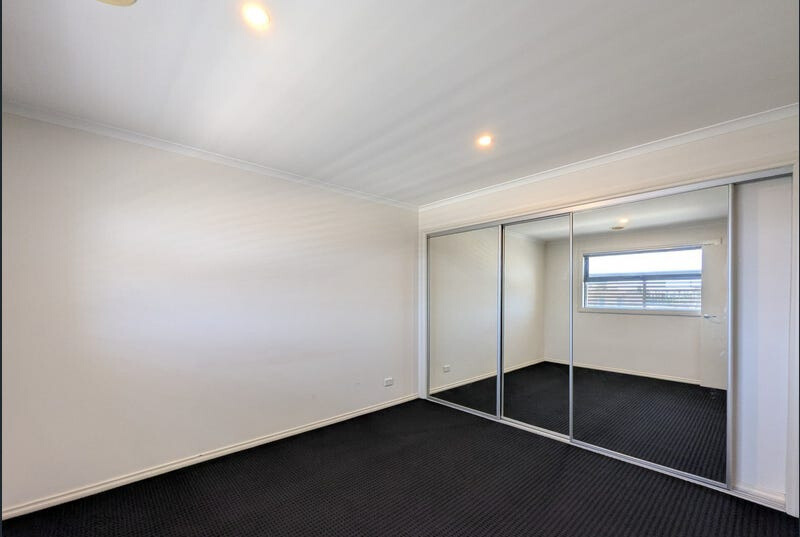 Accessible SIL Accommodation with Three Vacant Rooms in Cumberland Road — Home image 2