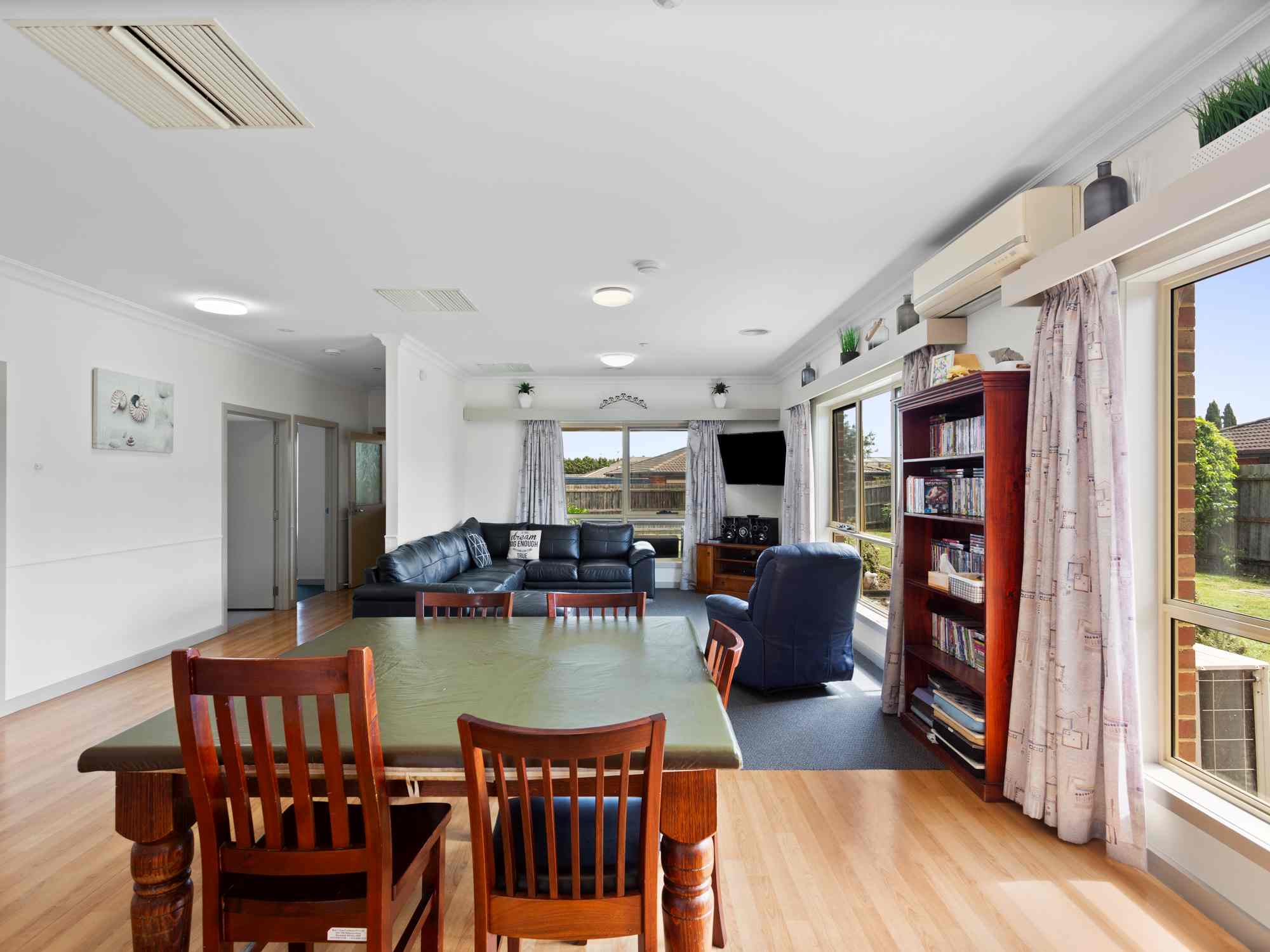Central and convenient — Home image 6