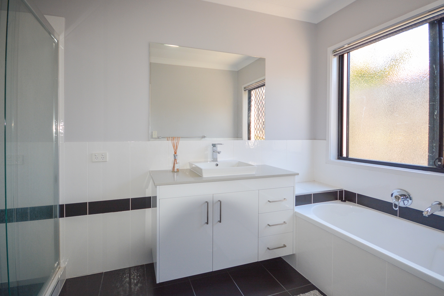 SIL HOUSE REDBANK PLAINS — Home image 11