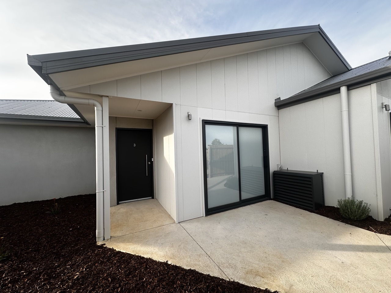 New 1 Resident Villa - SDA Robust / Improved Livability — Home image 2