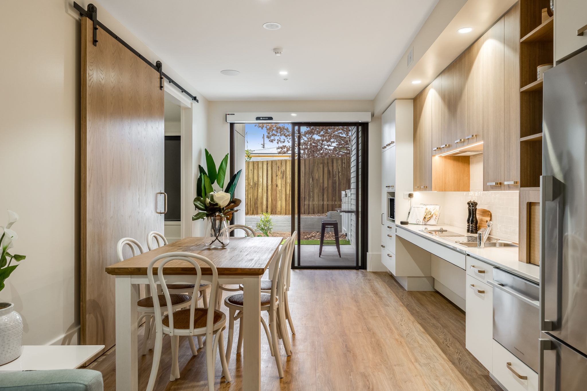 2 Bedroom Apartments, South Toowoomba — Home image 2