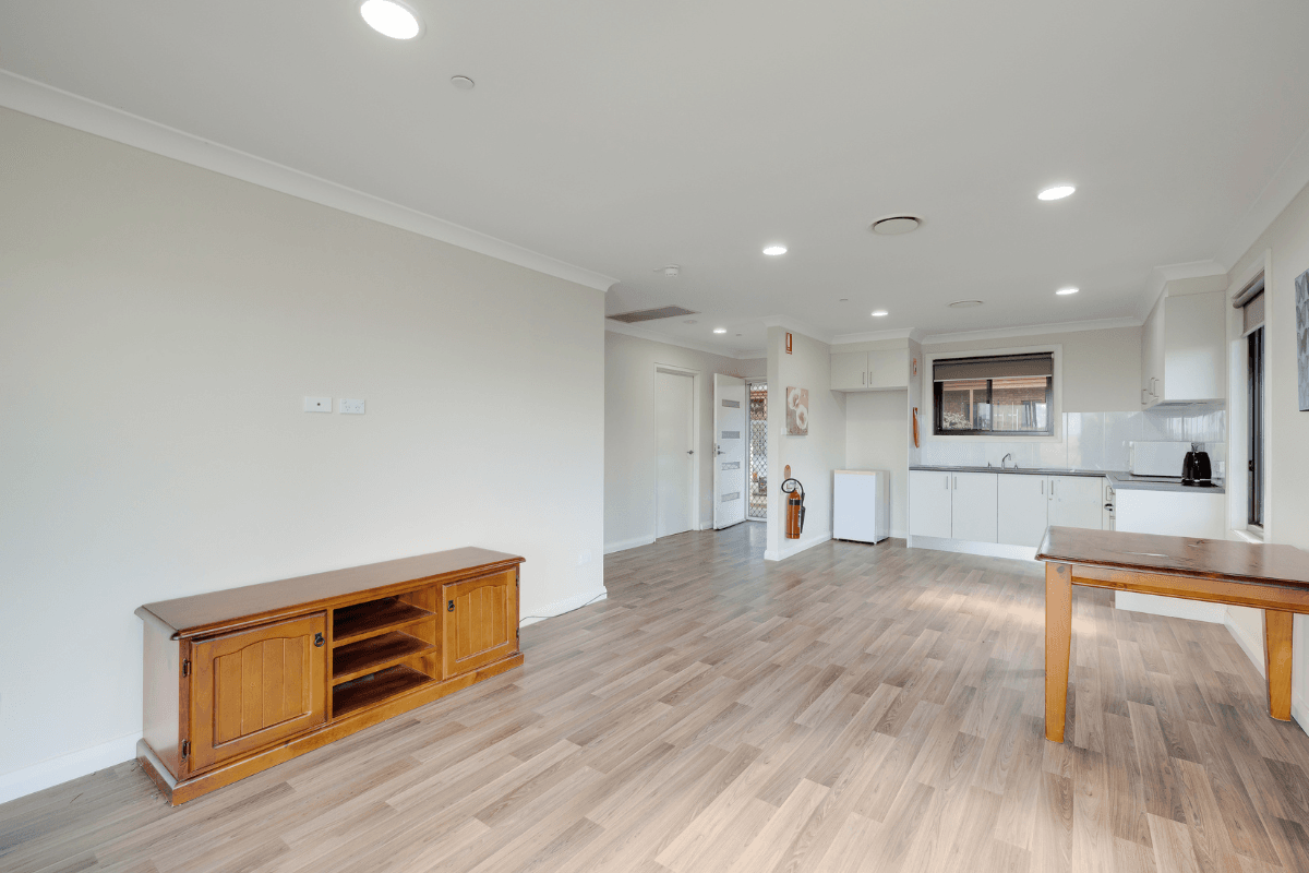 Experience serenity in rural living with this one bedroom unit in Goulburn — Home image 4