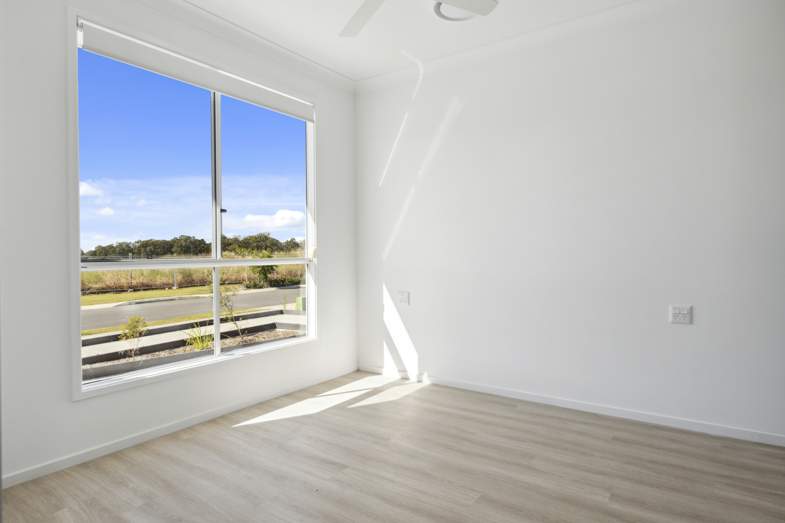 BRAND NEW- 3 Bedroom HPS Property at Redland Bay — Home image 5