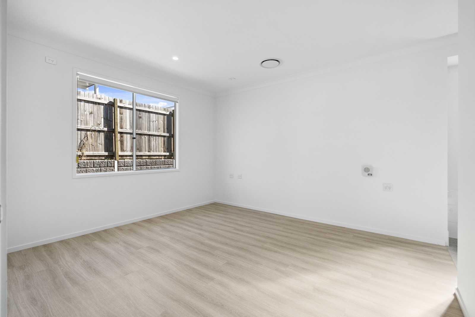 BRAND NEW- 3 Bedroom HPS Property at Redland Bay — Home image 11