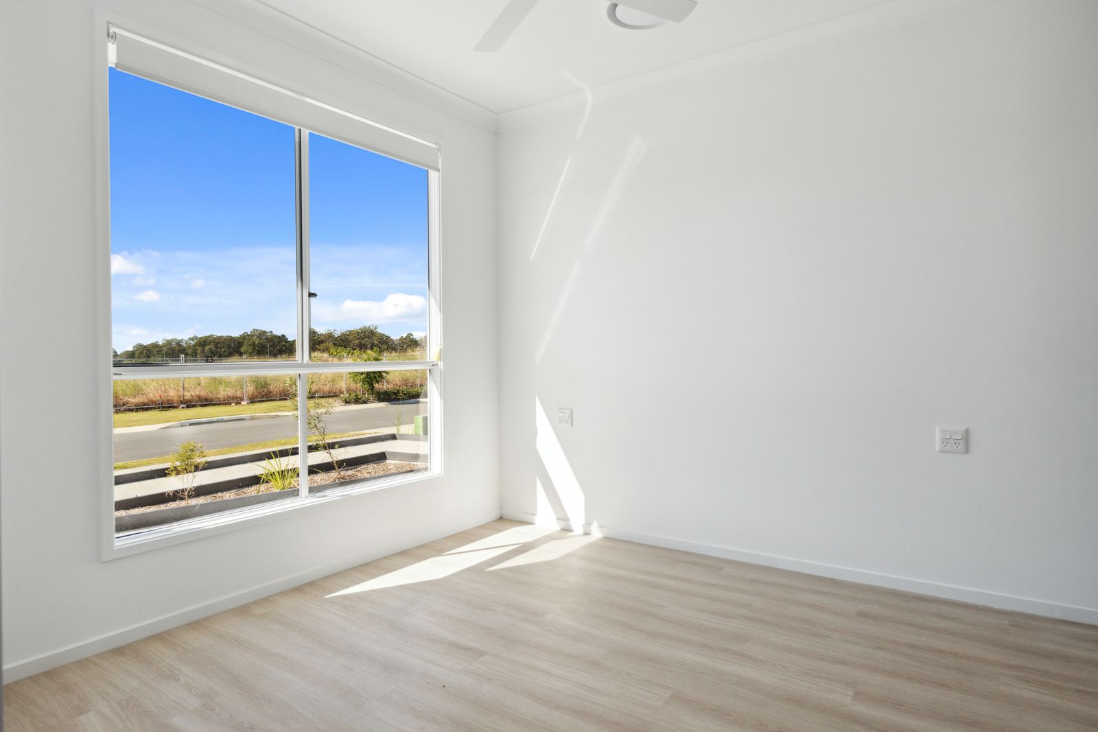 BRAND NEW- 3 Bedroom HPS Property at Redland Bay — Home image 9