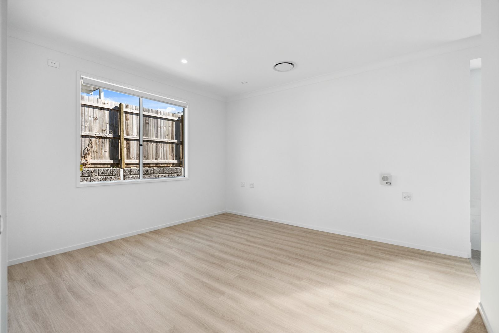 BRAND NEW- 3 Bedroom HPS Property at Redland Bay — Home image 13