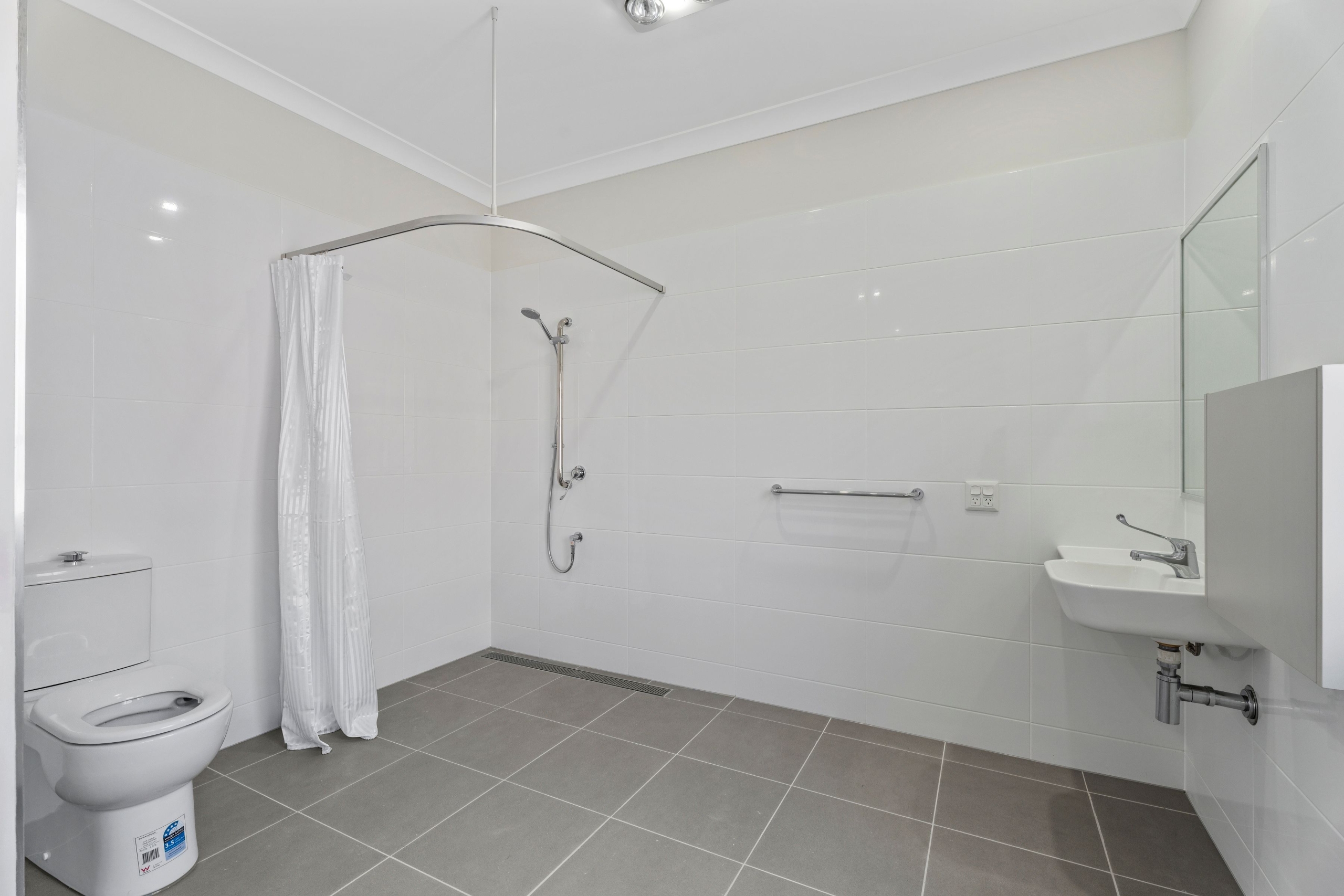 HOPE ISLAND, GOLD COAST QLD – HIGH PHYSICAL SUPPORT HOUSE | CO-TENANT OPPORTUNITY — Home image 6