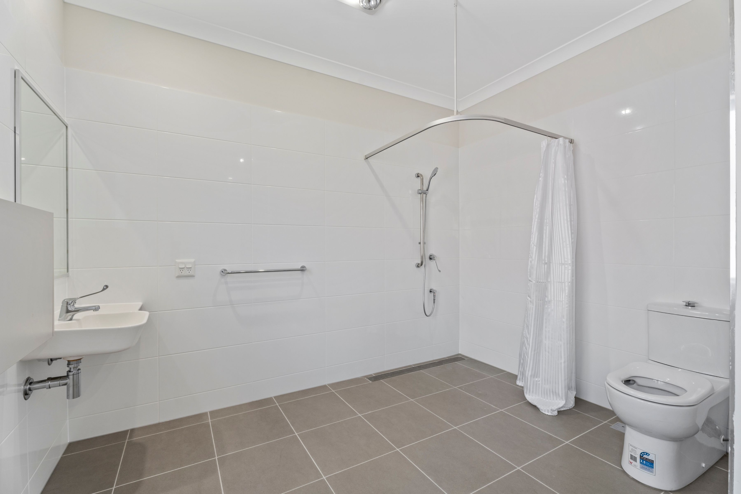 HOPE ISLAND, GOLD COAST QLD – HIGH PHYSICAL SUPPORT HOUSE | CO-TENANT OPPORTUNITY — Home image 12
