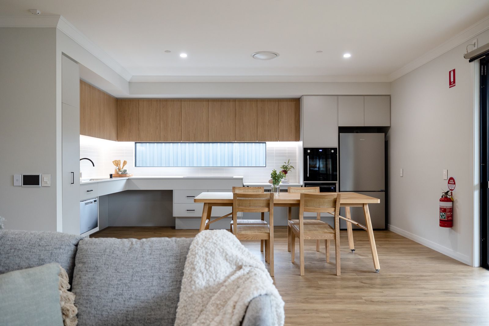 Spacious 3-bed Home for Sharing PLUS Separate 2-bed Villa for Single Occupancy. Disability Accommodation — Home image 2