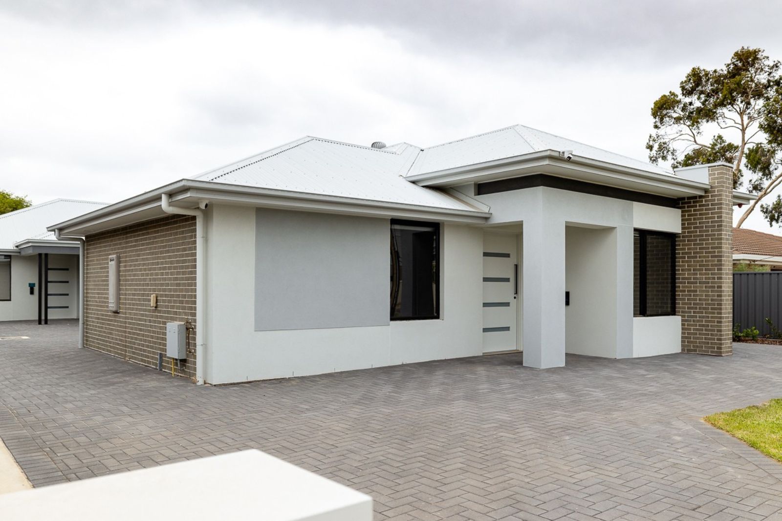 Spacious 3-bed Home for Sharing PLUS Separate 2-bed Villa for Single Occupancy. Disability Accommodation — Home image 4