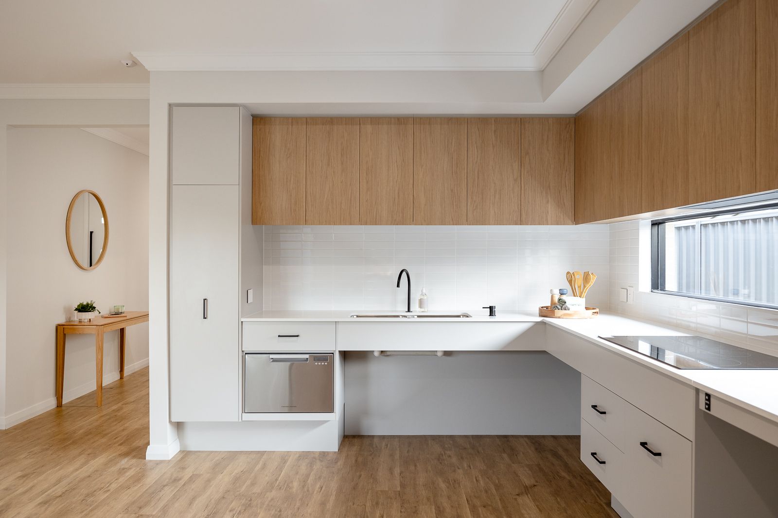 Spacious 3-bed Home for Sharing PLUS Separate 2-bed Villa for Single Occupancy. Disability Accommodation — Home image 7