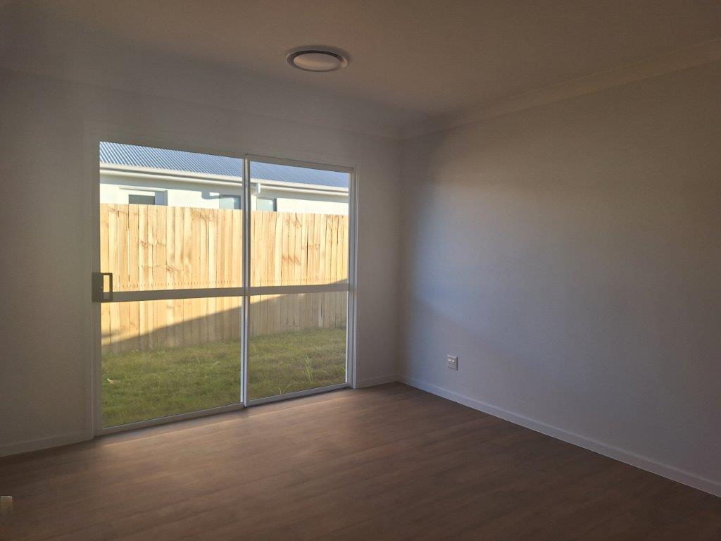 Cotswold Hills, Toowoomba, Qld - Robust House — Home image 3