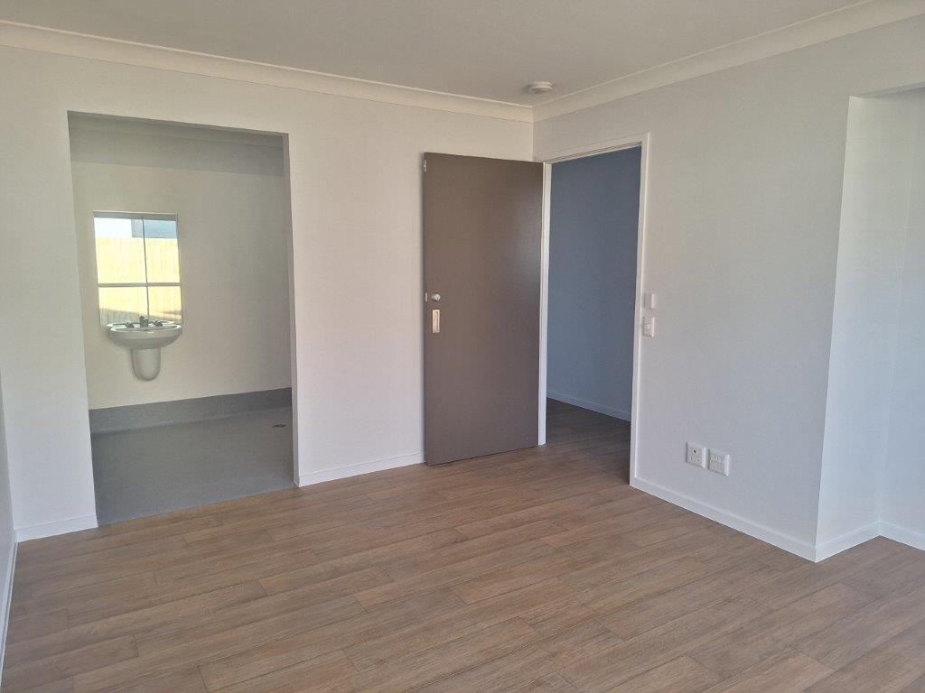 Cotswold Hills, Toowoomba, Qld - Robust House — Home image 4
