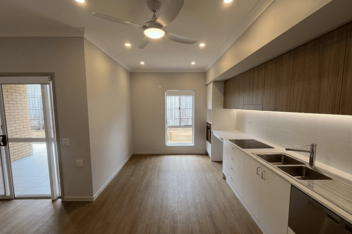 2 Bedroom Shared Home. Bracken Ridge — Home image 3