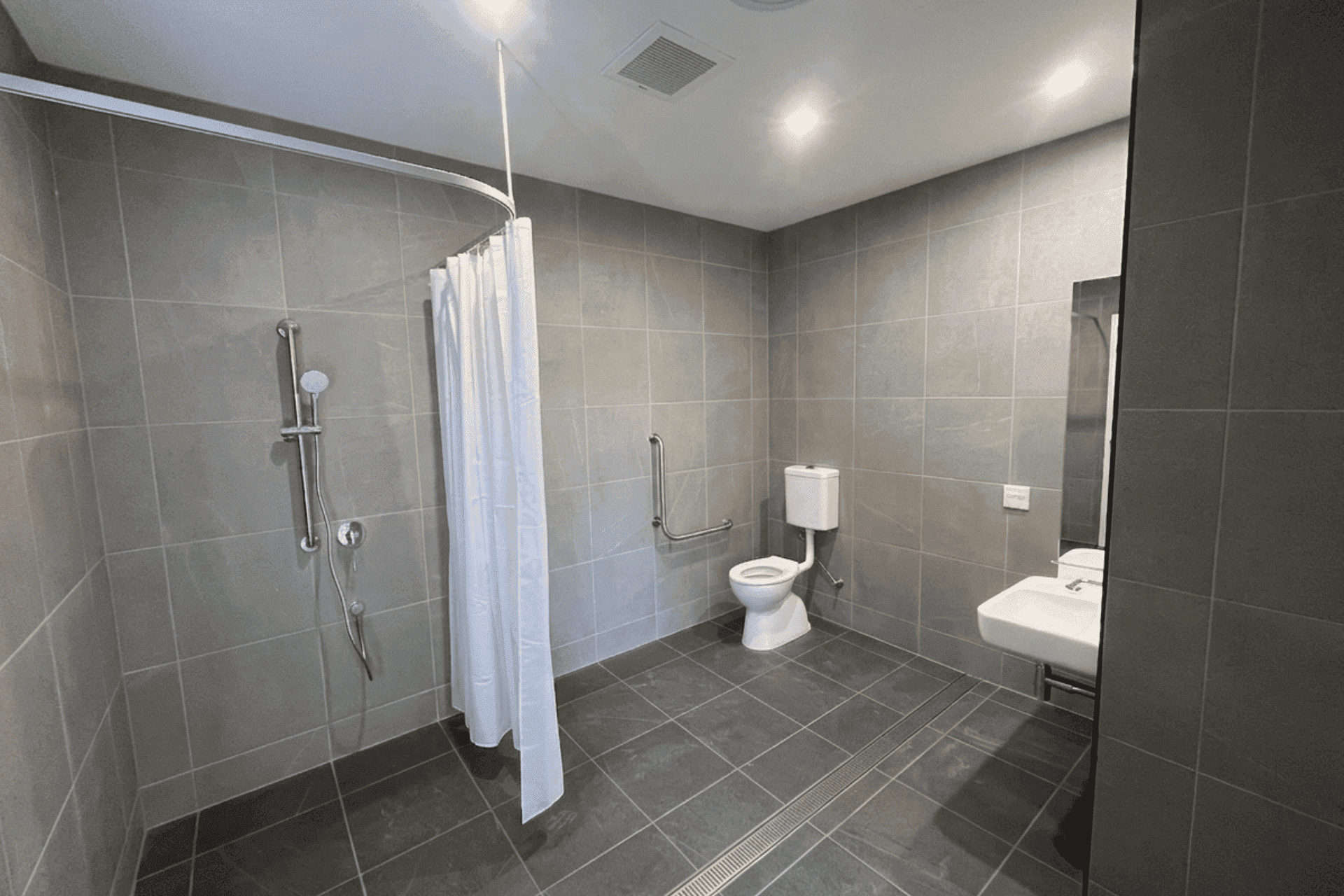 2 Bedroom Shared Home. Bracken Ridge — Home image 6