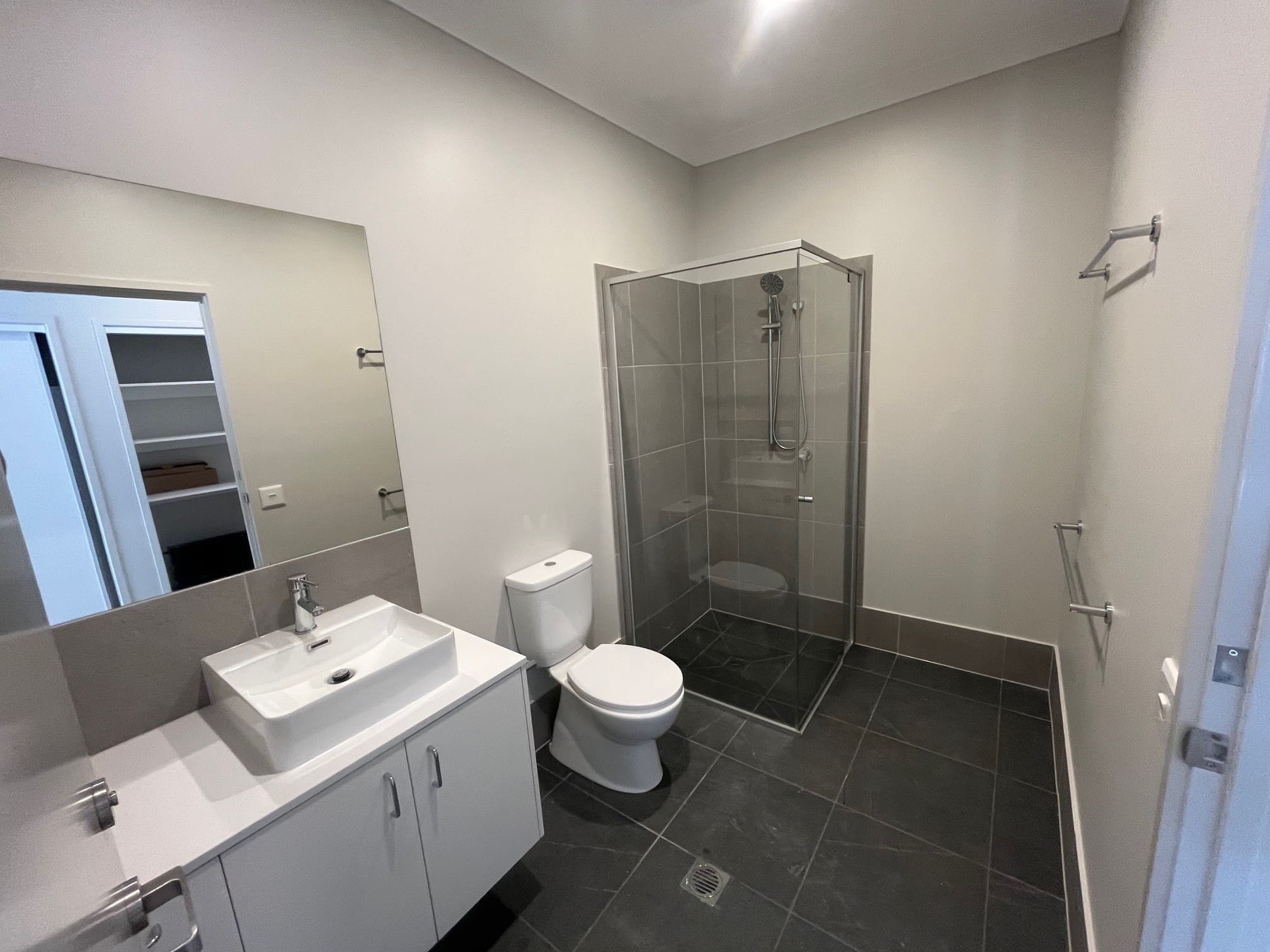 2 Bedroom Shared Home. Bracken Ridge — Home image 7