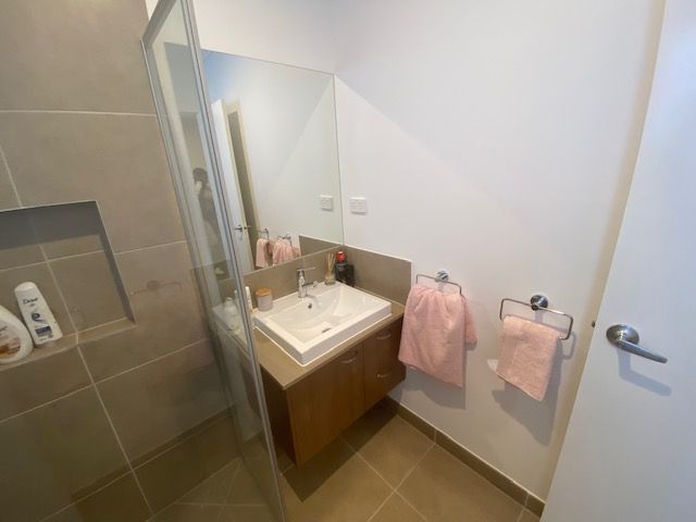 4 Bedroom 2 Bathroom House — Home image 6
