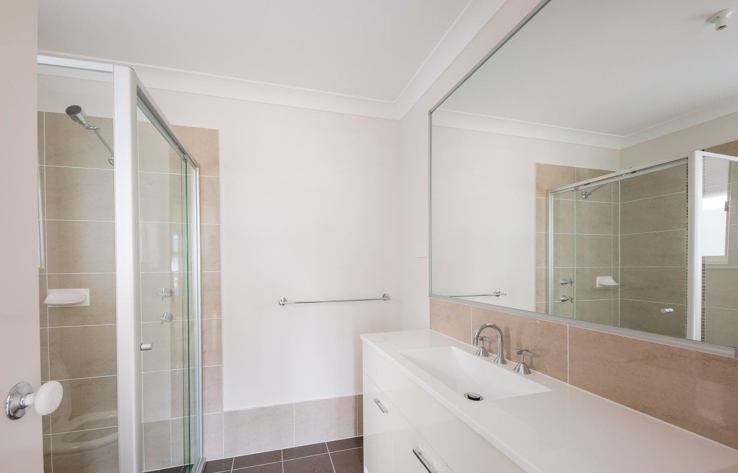State of the Art and Modern Lifestyle, spacious, four-bedroom group homes in Oran Park NSW 2570 — Home image 4