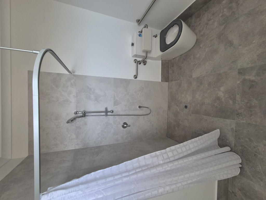 Experience True Independence: HPS 3 Resident Home in Brookdale Available NOW — Home image 15