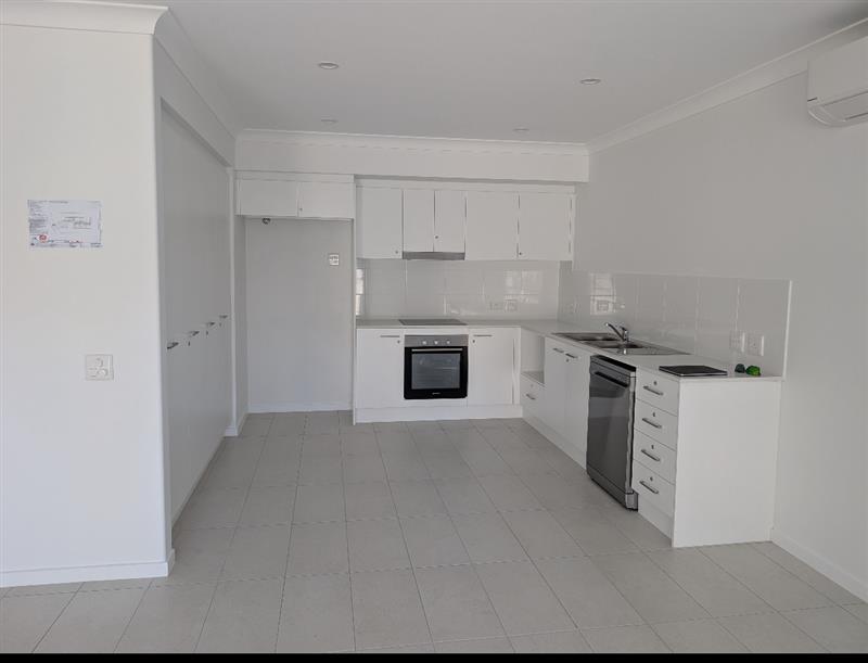 4 LEWIS COURT TOOGOOM — Floorplan 1