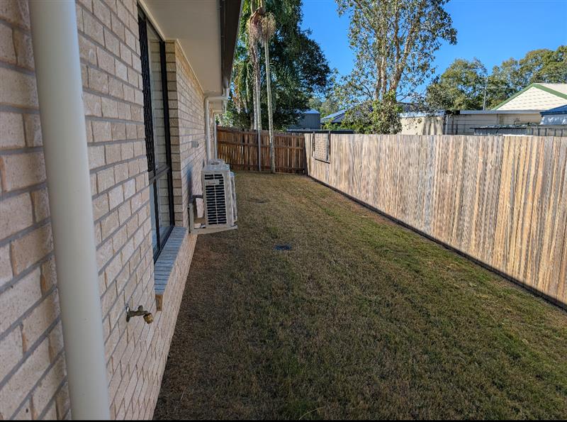 4 LEWIS COURT TOOGOOM — Home image 3