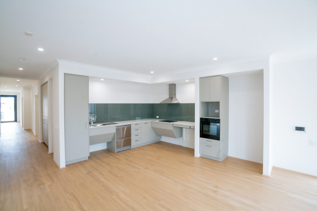 Spacious & Modern 3 Bed HPS Home in Hilbert — Home image 2