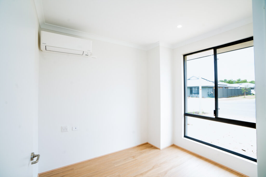 Spacious & Modern 3 Bed HPS Home in Hilbert — Home image 6
