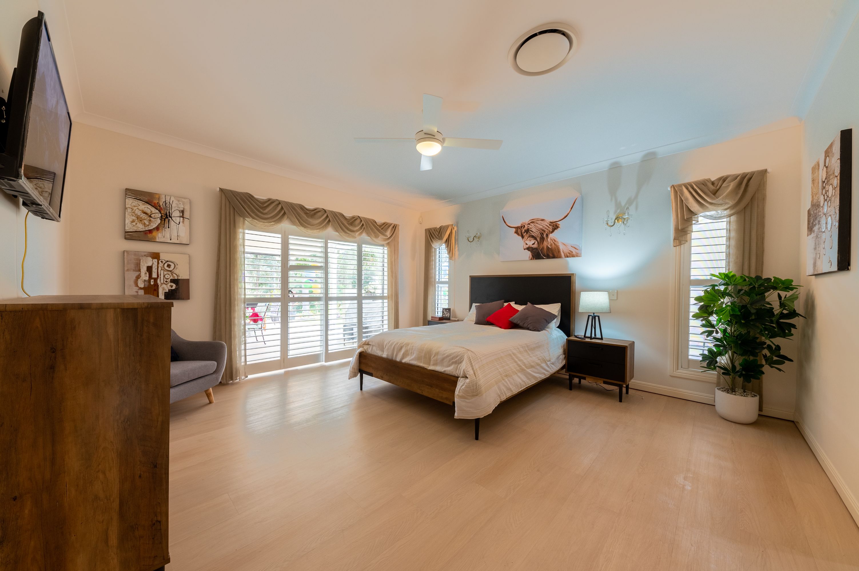 Luxury Short and Medium Term Accommodation — Home image 7
