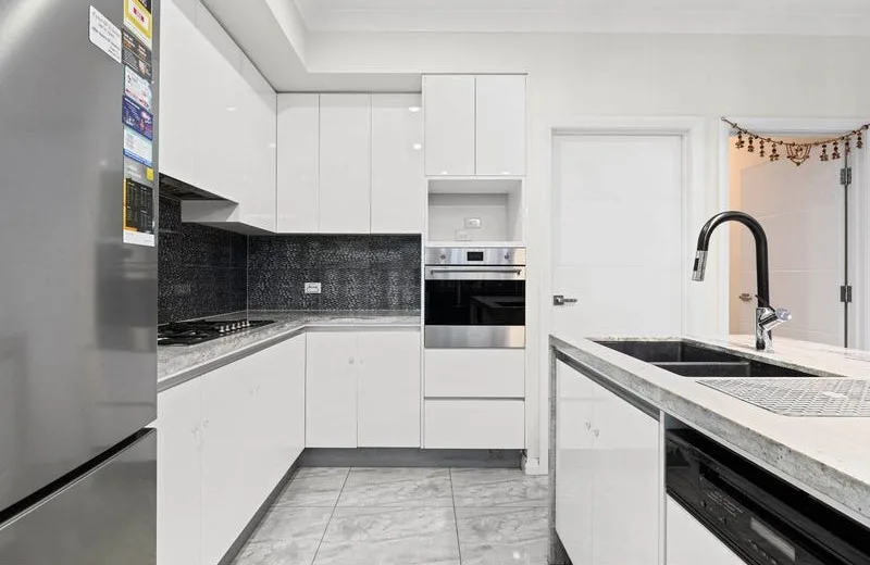 Modern 4‑Bedroom SIL Home in Plympton — MTA Available — Home image 4