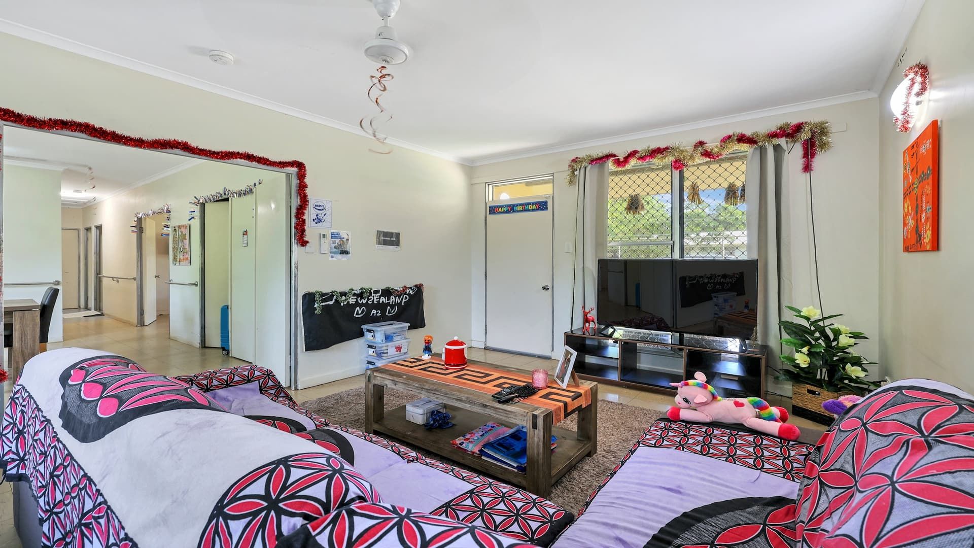 Comfortable, immaculate home on quiet block — Home image 15