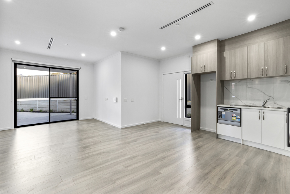  — Home image 4