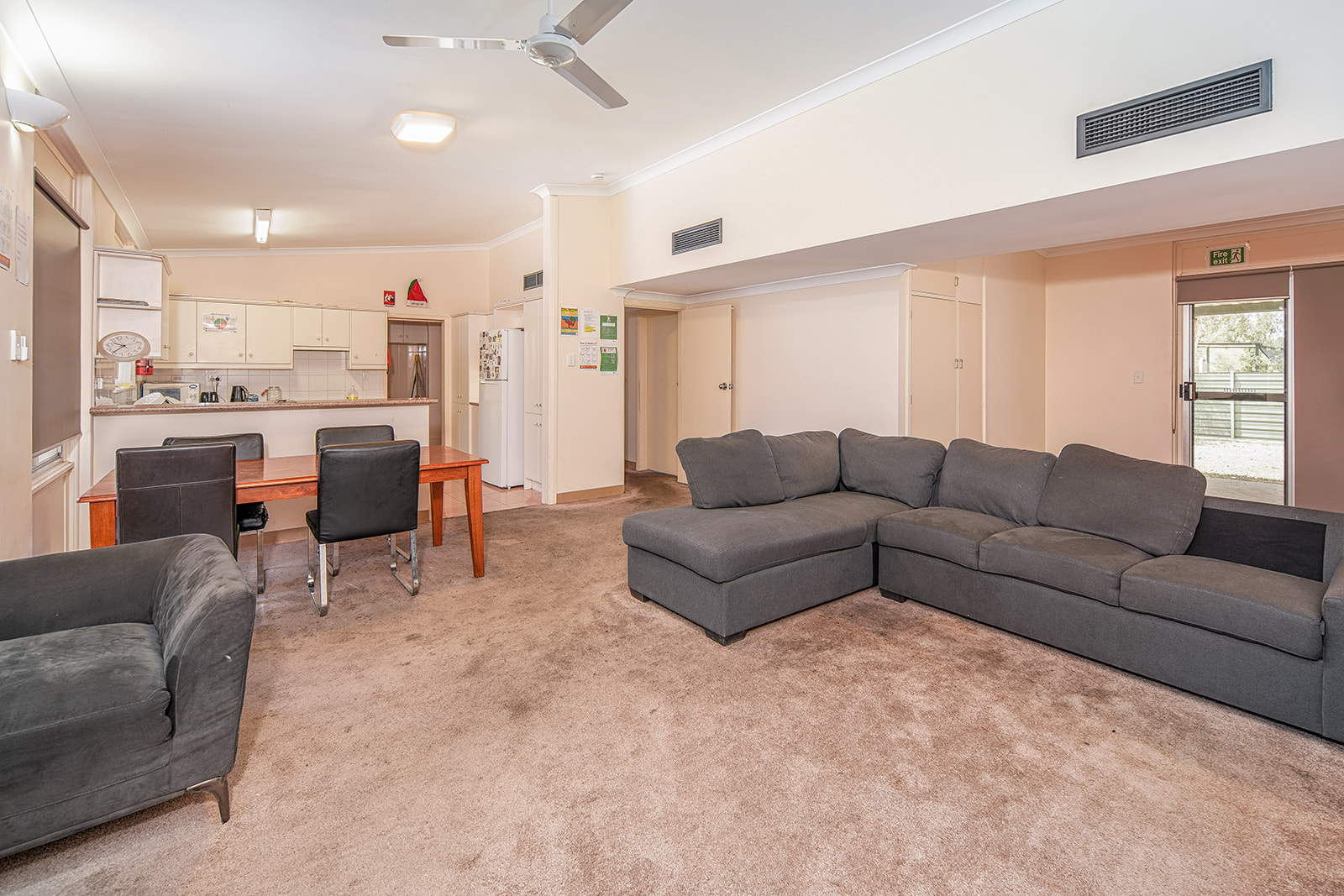 Single-story home located in a peaceful neighbourhood with NDIS Supported Independent Living — Home image 4