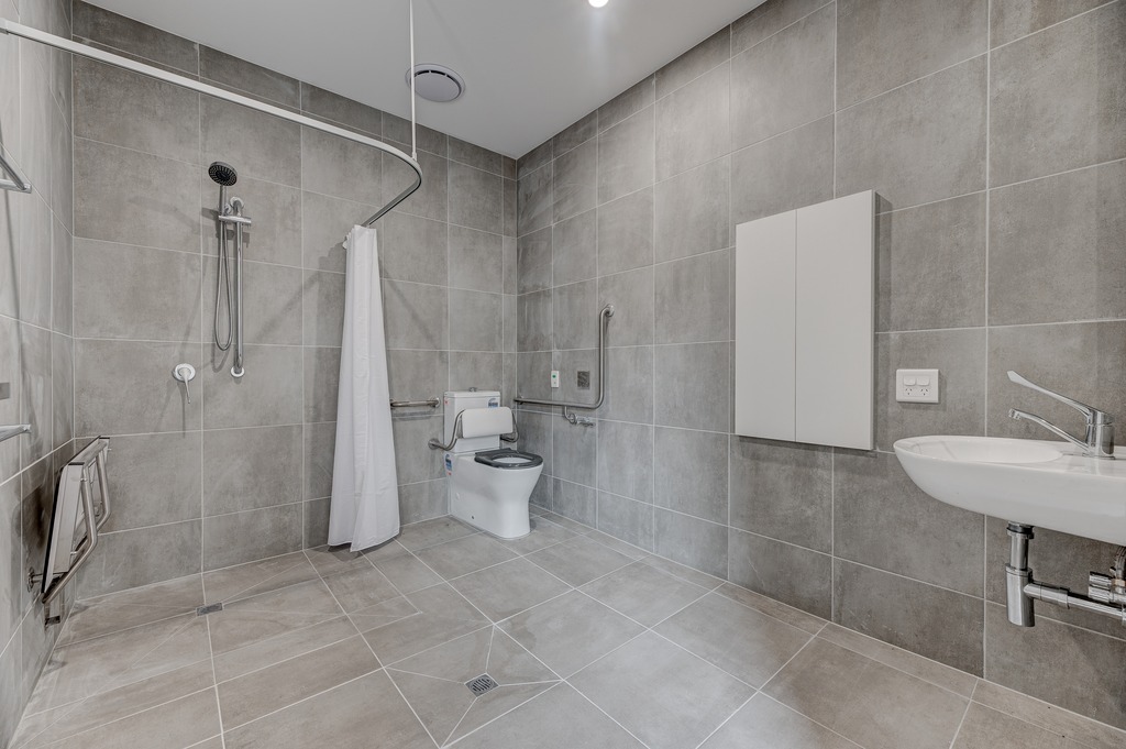 Contemporary design and effortless living in Taylor Street Cranbourne — Home image 3